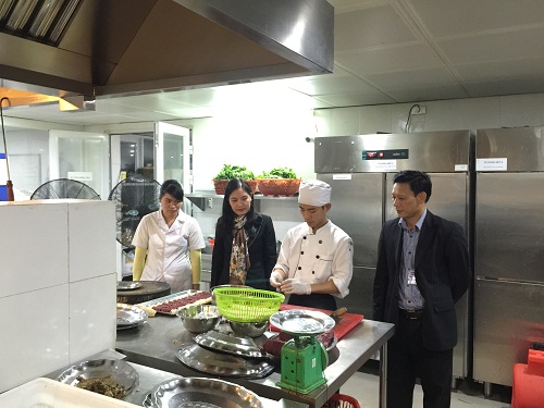 Bảo đảm an toàn thực phẩm phục vụ đoàn công tác Chủ tịch nước về thăm và làm việc tại Ninh Bình ”  năm 2014