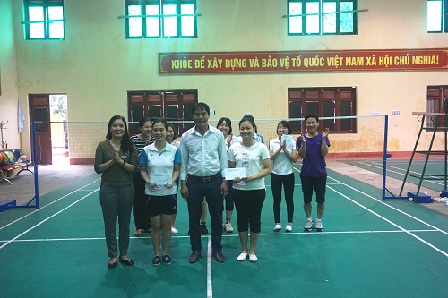Đoàn TNCS HCM Chi cục tổ chức giải cầu lông kỷ niệm ngày Thầy thuốc Việt Nam năm 2017”  năm 2014